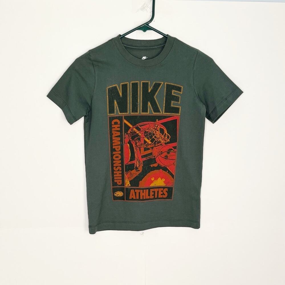 Nike Kids Tee Size Small